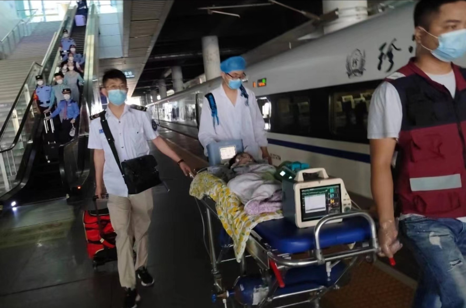 仙居县高铁转运公司